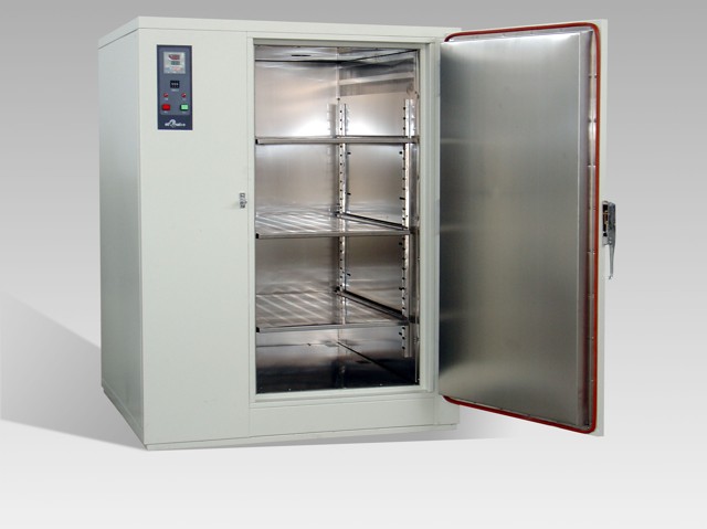 塑膠行業(yè)烘箱